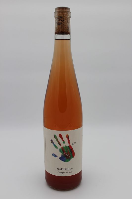 2023er Naturdiva Orange trocken Naturwein Limitiert (87 Punkte bei Eichelmann) 2023er Naturdiva Orange trocken Naturwein Limitiert (87 Punkte bei Eichelmann)