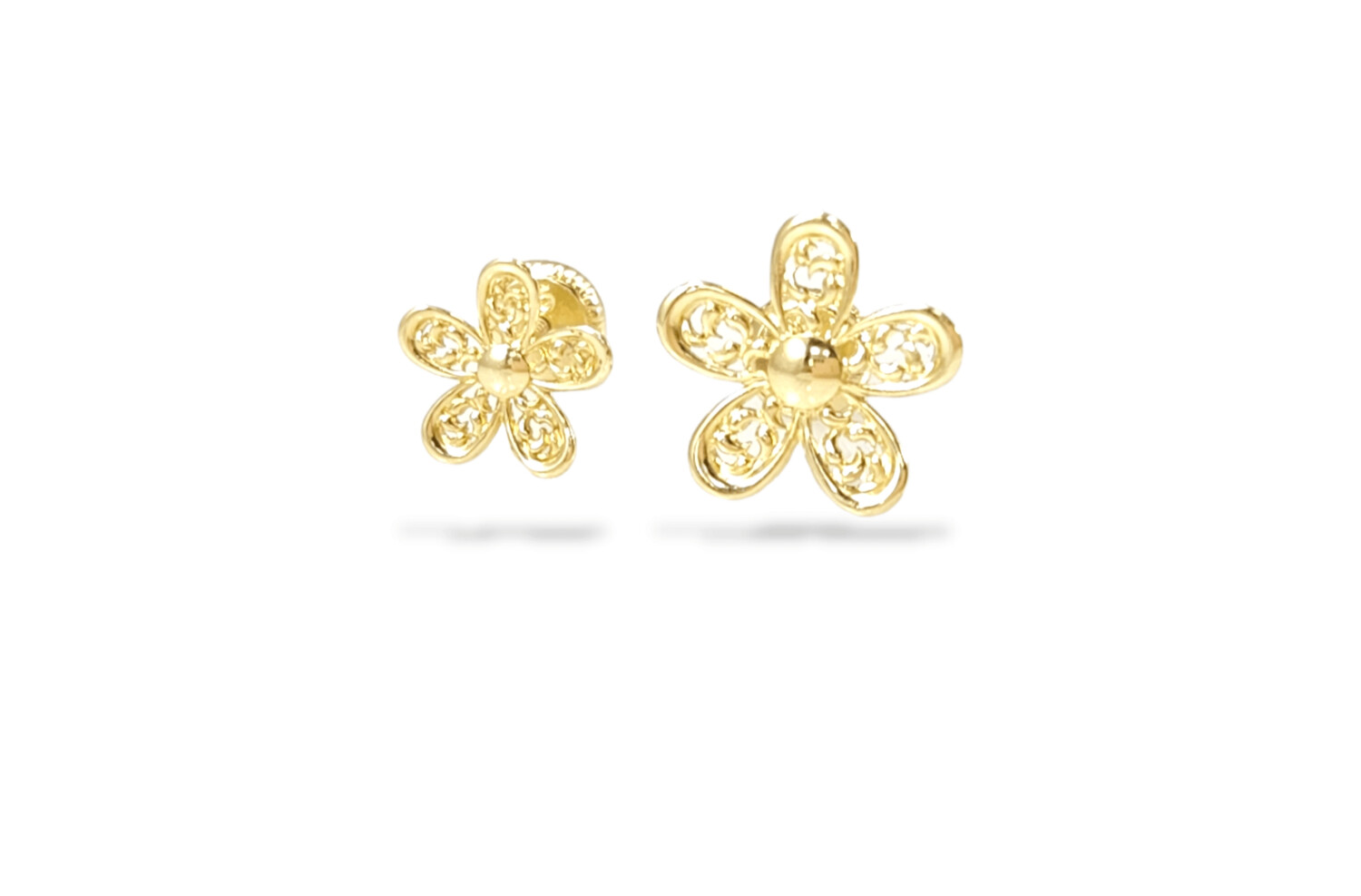 Flower Stud Earrings in 14k Gold 2, Size: Small
