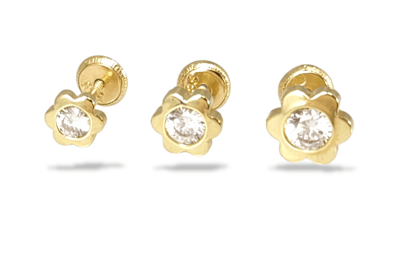 Flower Stud Earrings in 14k Gold 3