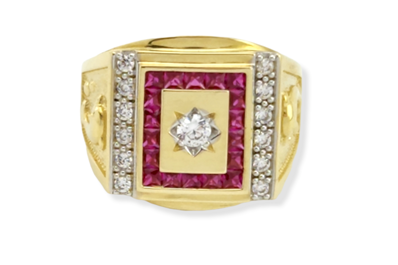 Men's square ring in 14K Yellow Gold