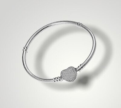 Zilveren bedelarmband kristallen hart