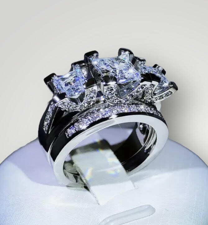Ring Queen Ring Queen