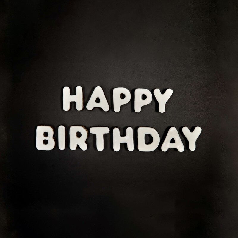 HAPPY BIRTHDAY - WHITE CHOCOLATE