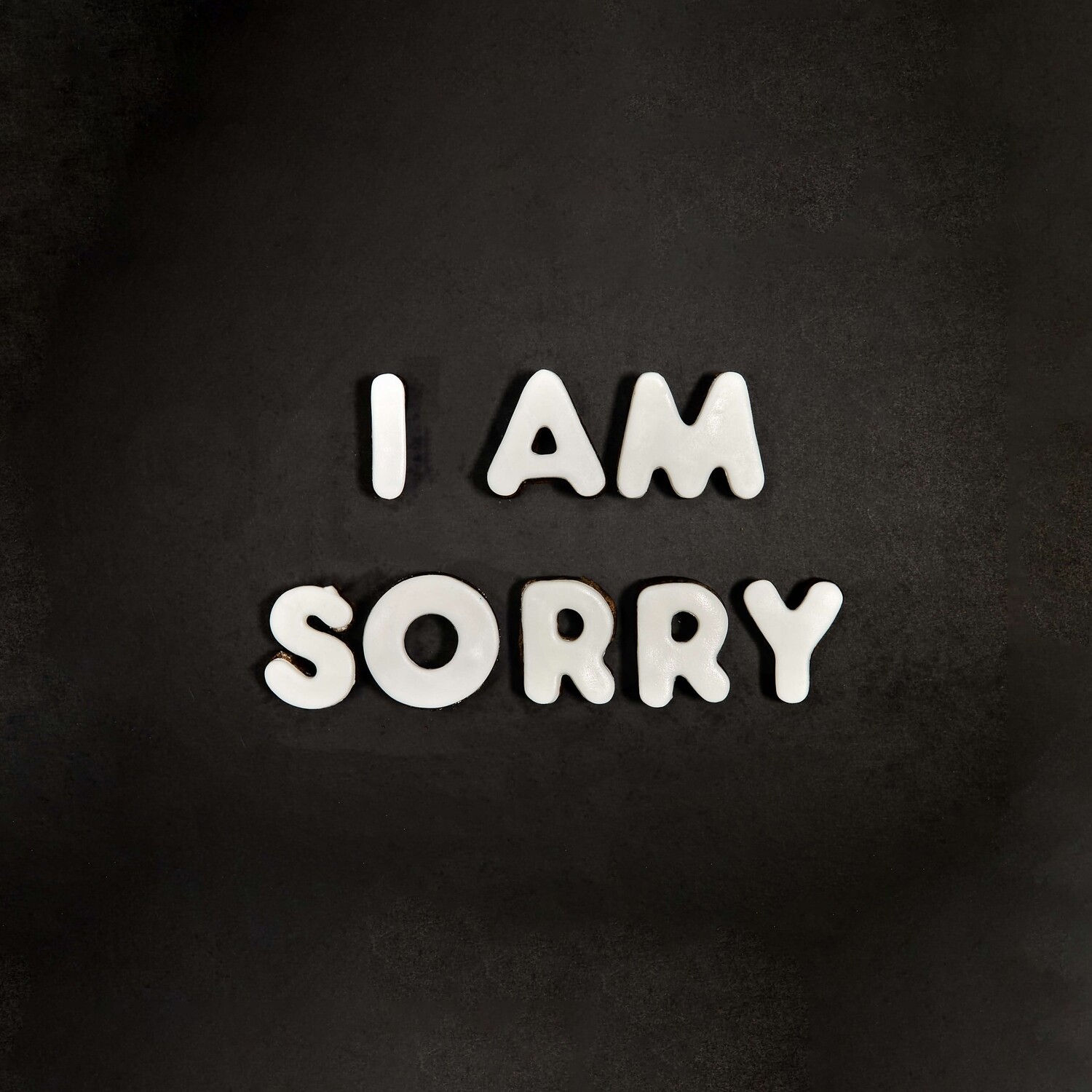 I AM SORRY - WHITE CHOCOLATE