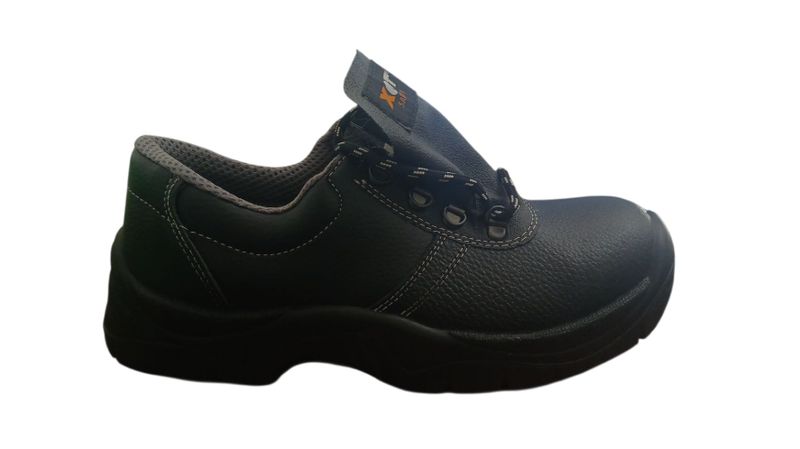 SCARPE ANTINFORTUNISTICHE N.43 - XQT SAFETY SHOES