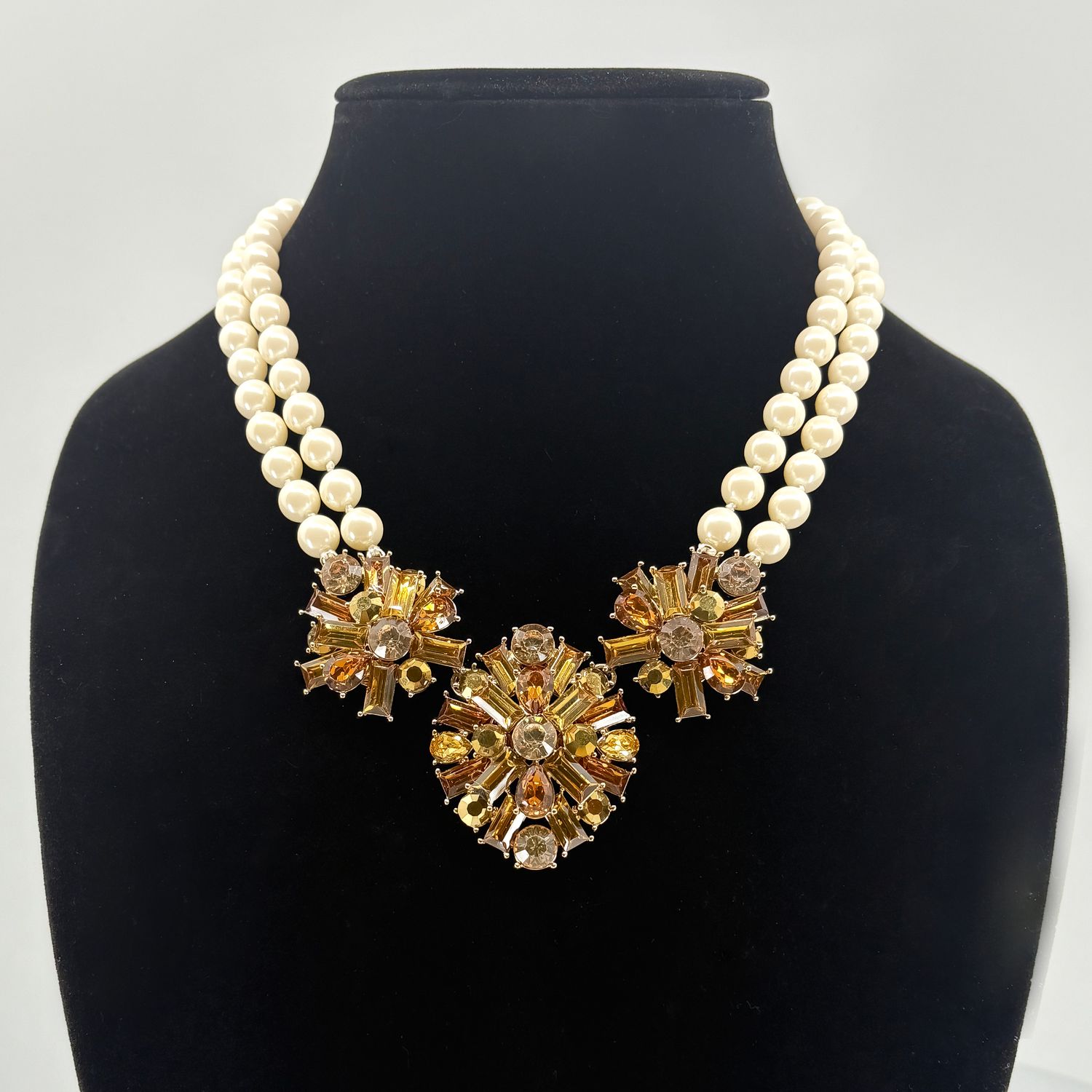 VINTAGE CORO AMBER AND CITRINE RHINESTONES with matching Pearl Drop Clip Earrings and Bracelet