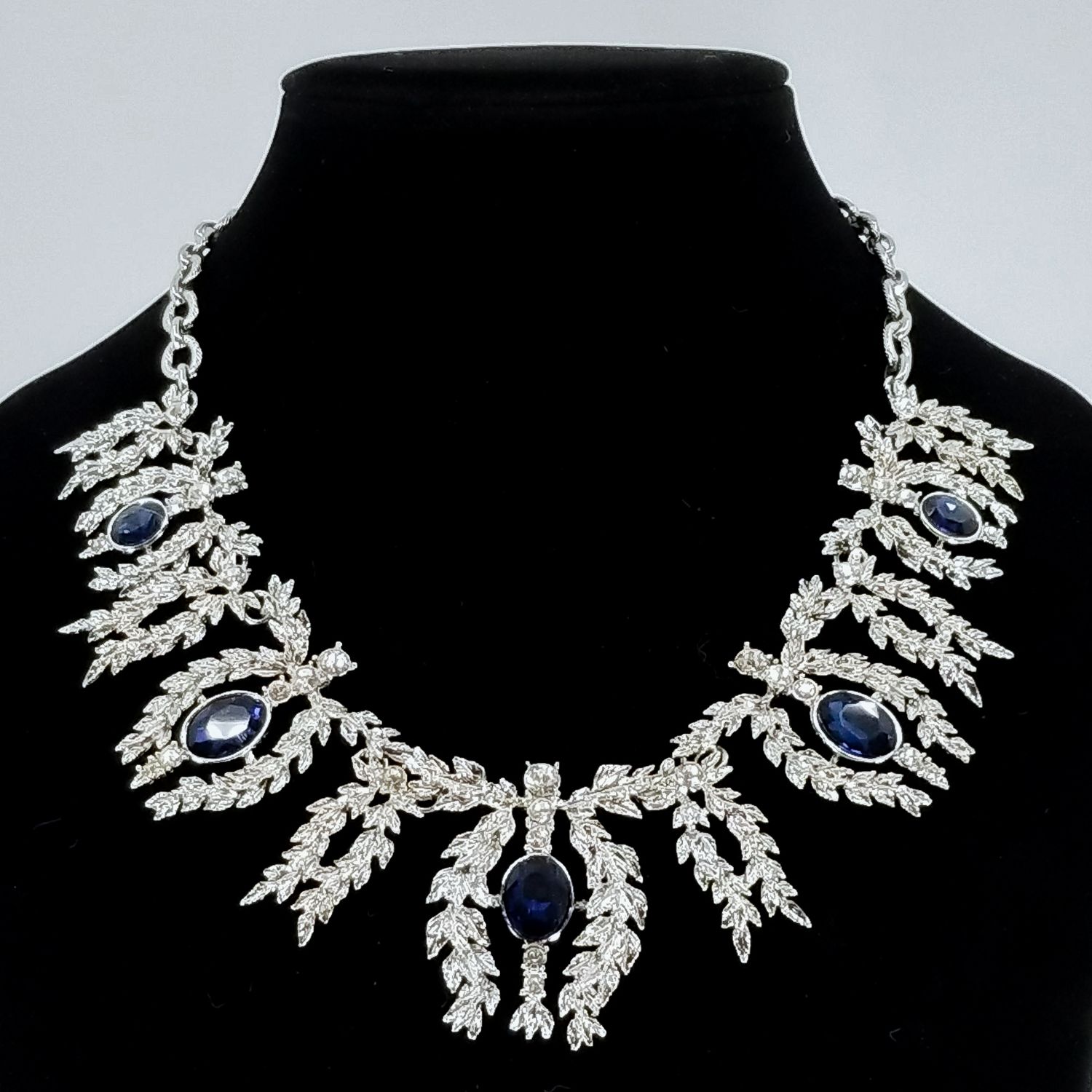 Vintage Sapphire‑Inspired Statement Necklace