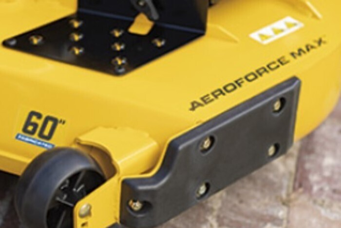 XZ7 L152i  Cub Cadet Rayon braquage zero