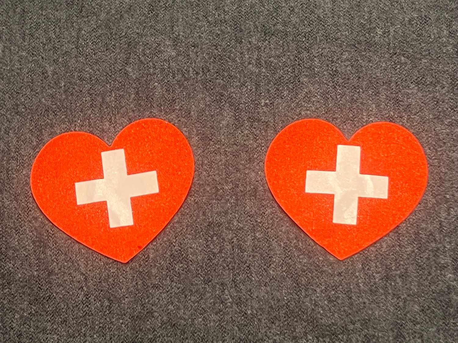 Schweizer Fan-Herzen (2 Stk)