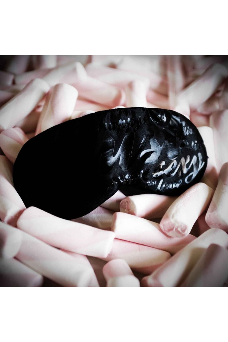 Bind Passion Mask