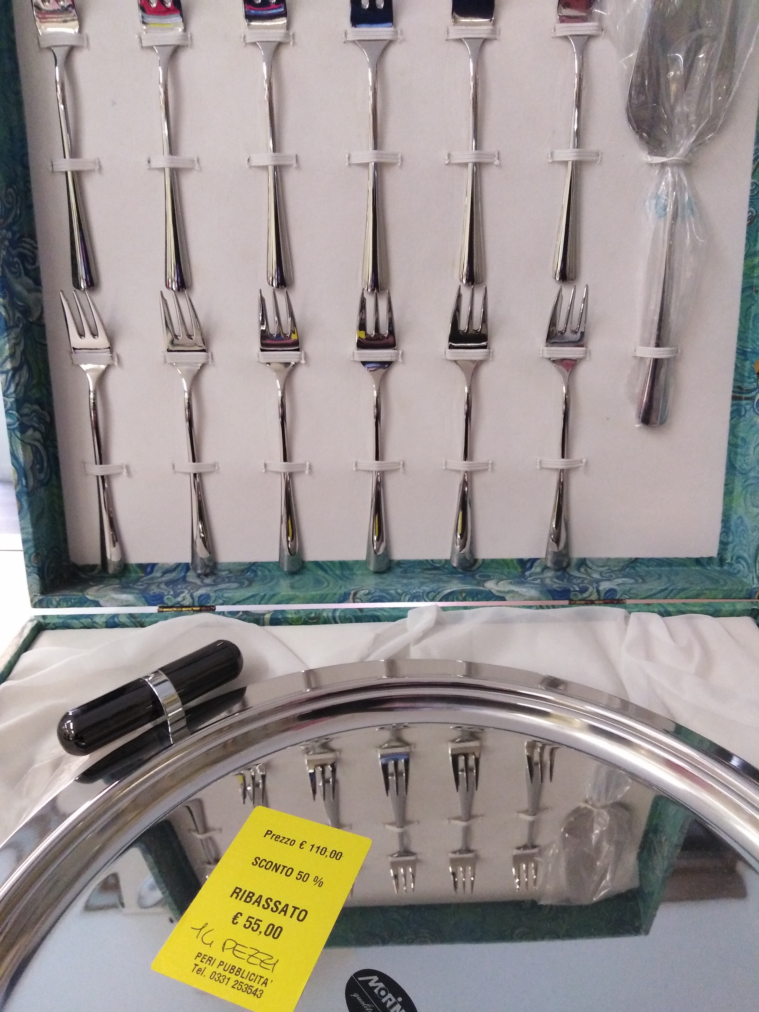 Piatto torta acciaio con forchette e paletta  Mixa - Servizio 14 pezzi