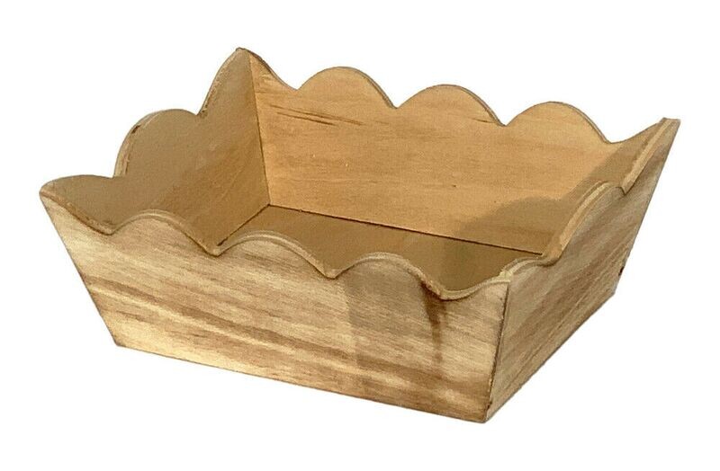 Cesto in legno smerlato rettangolare