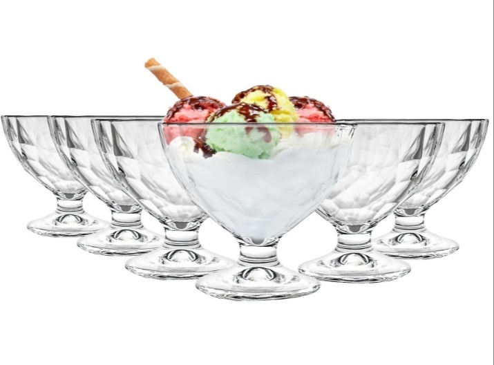 Set 12 coppette Diamond con piede cl.22 in vetro Bormioli