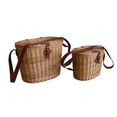 Cesto vimini ovale a tracolla per funghi / pesca con coperchio
