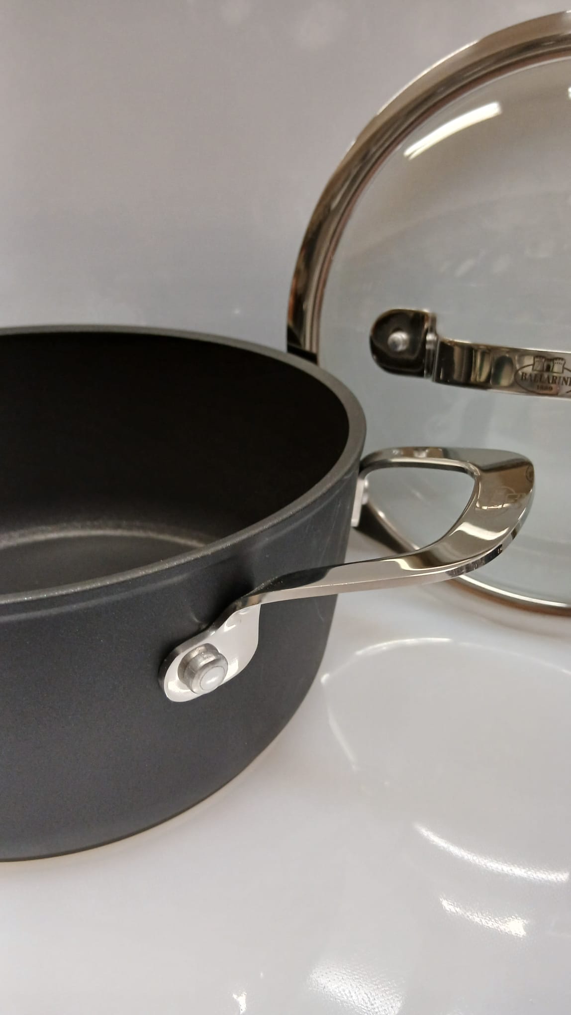 Tegame antiaderente titanio e keravis Alba Ballarini