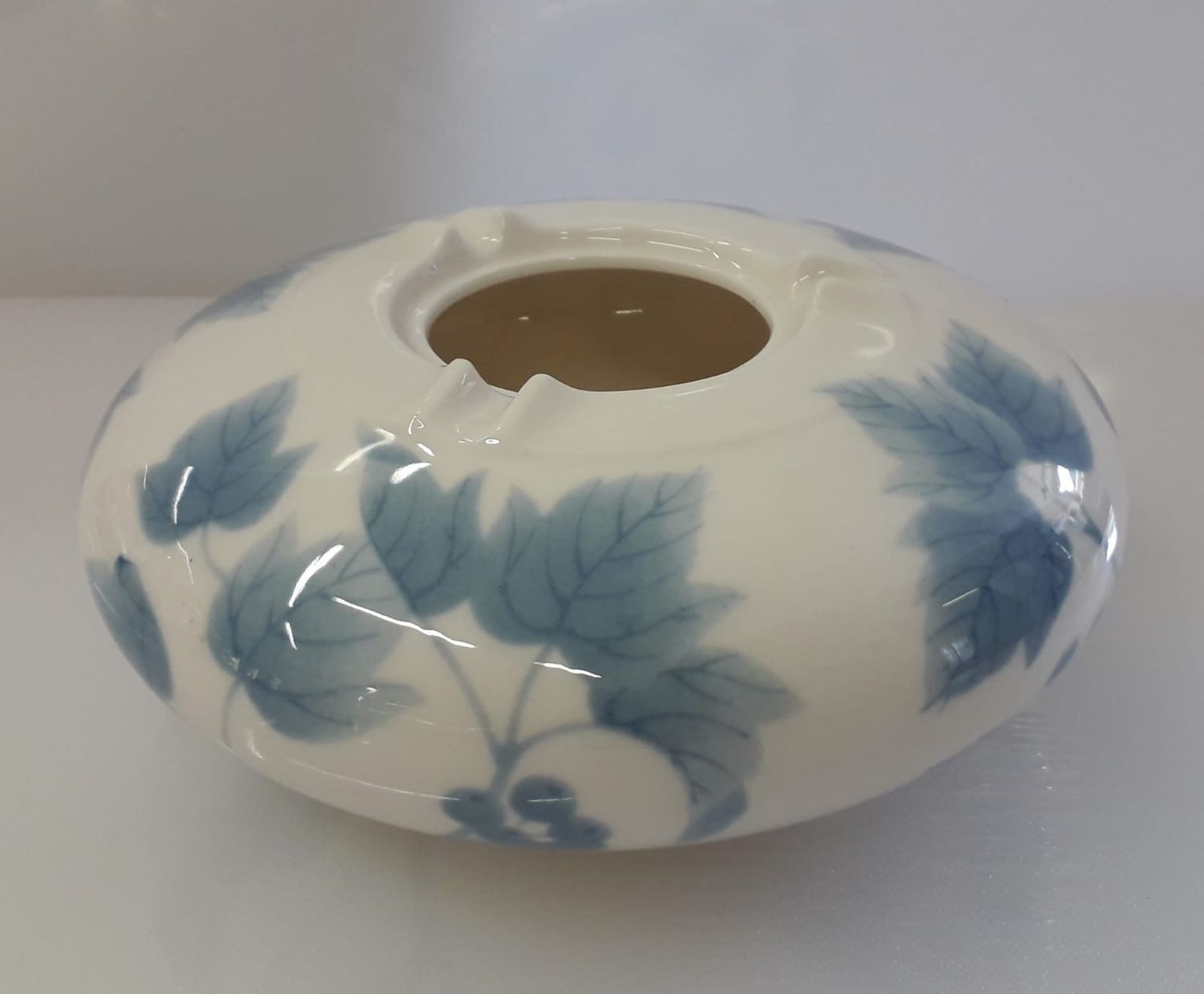 Posacenere bone china Lapis decoro foglia azzurra