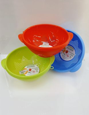 Scolapasta Margherita in plastica Cosmoplast 469 Scolapasta Margherita in plastica Cosmoplast 469