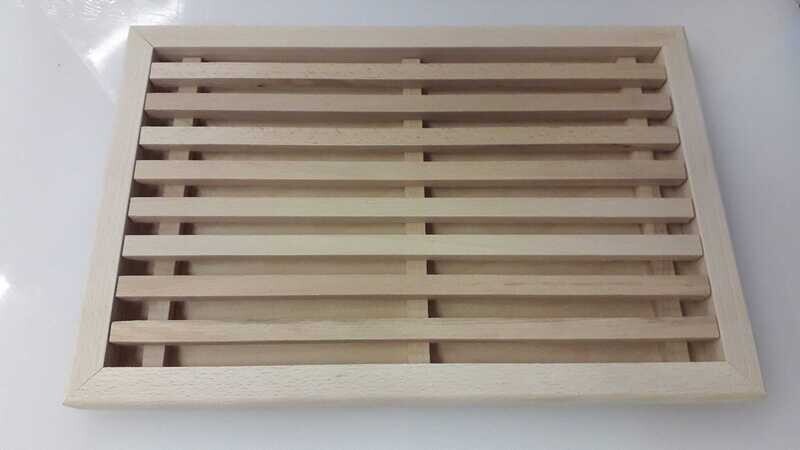 Tagliere per pane in legno con griglia, Caper