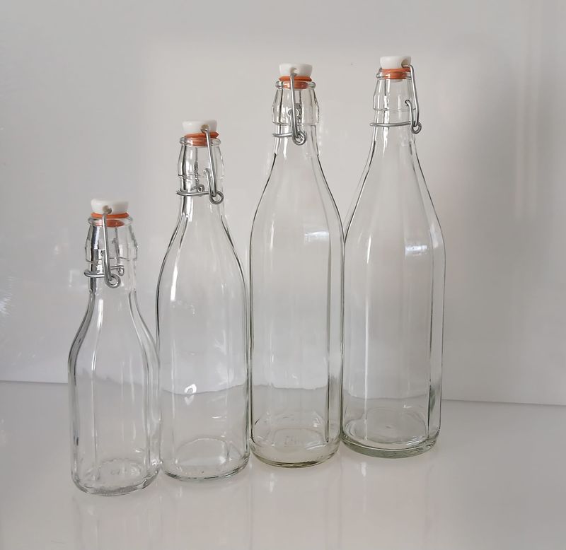 Bottiglia costolata tonda in vetro Bormioli