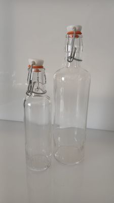 Bottiglia "Aqua"  vetro bianco con tappo a macchinetta