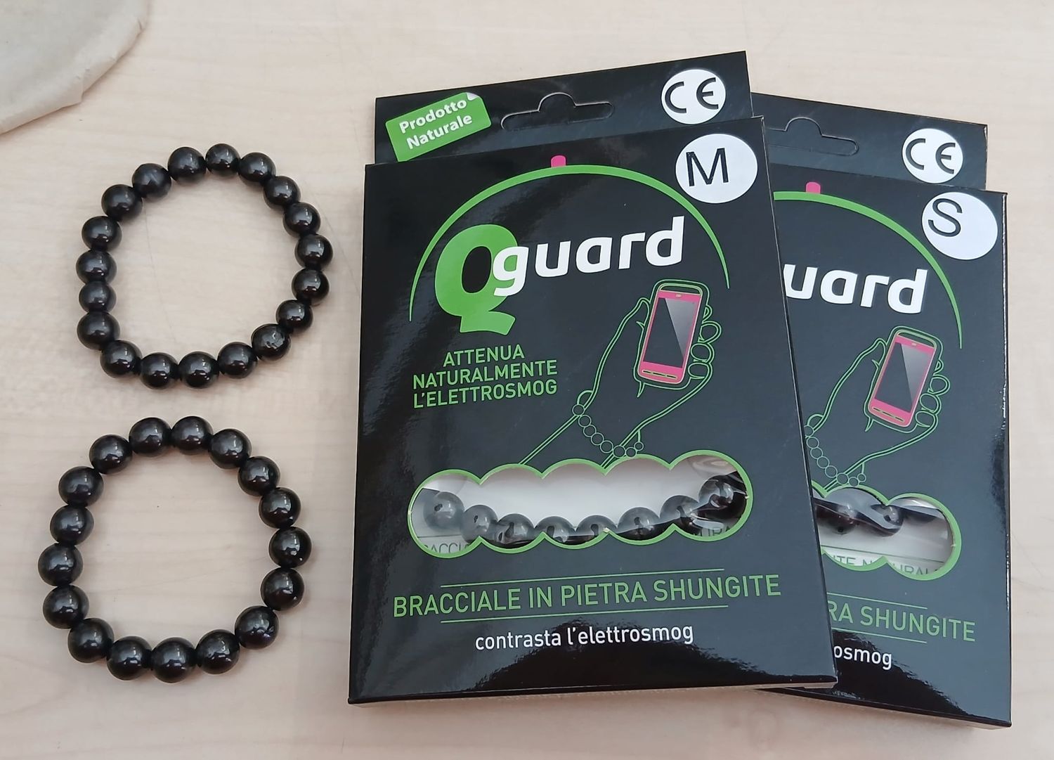 Braccialetto in pietra shungite che contrasta naturalmente l'elettrosmog