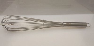 Frusta sbattitore inox 8 fili con anello rinforzo Amici Frusta sbattitore inox 8 fili con anello rinforzo Amici