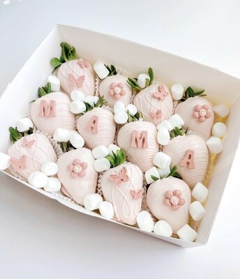 Chocolate-covered strawberries with mini marshmallows 1