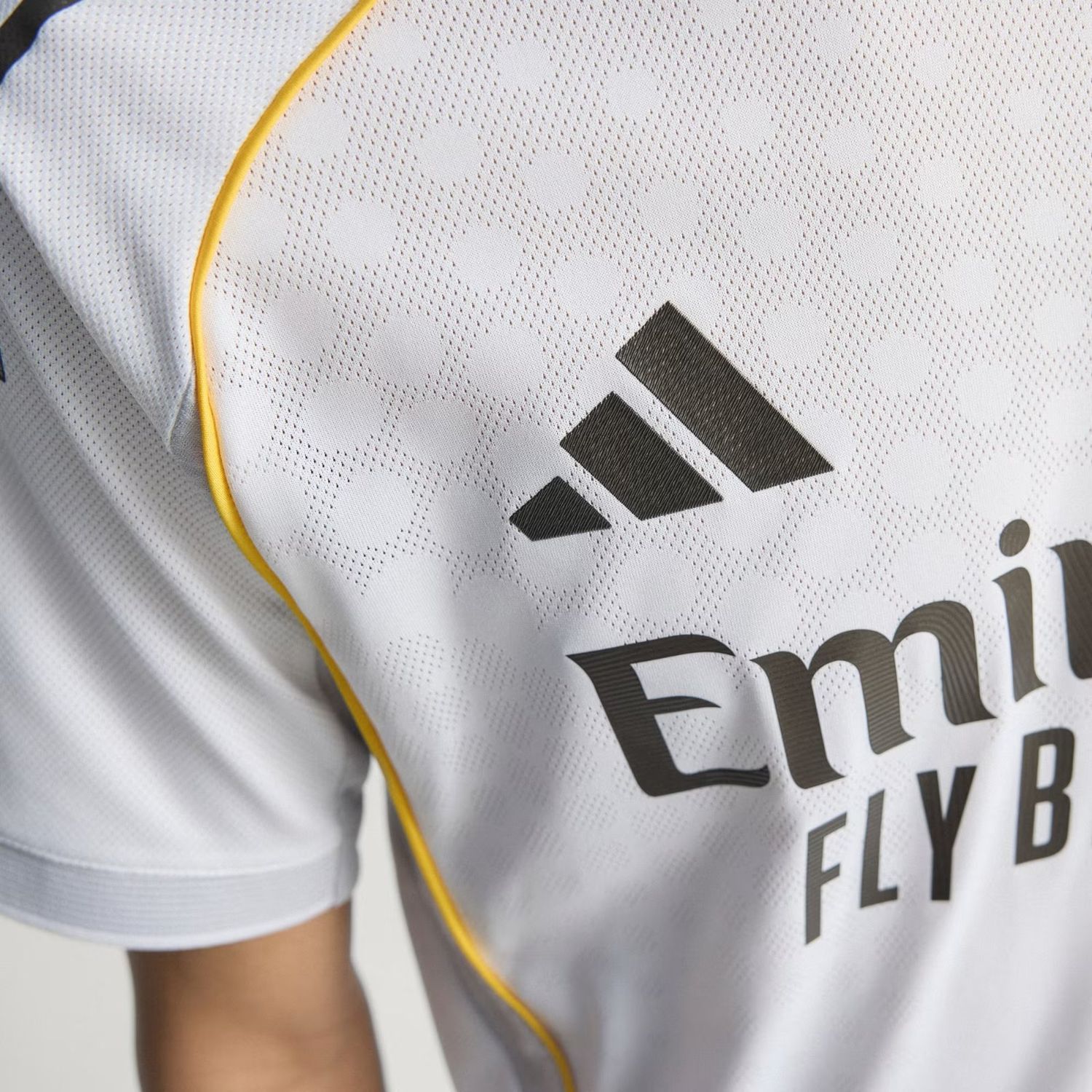 REAL MADRID MAILLOT DOMICILE 2025/2026