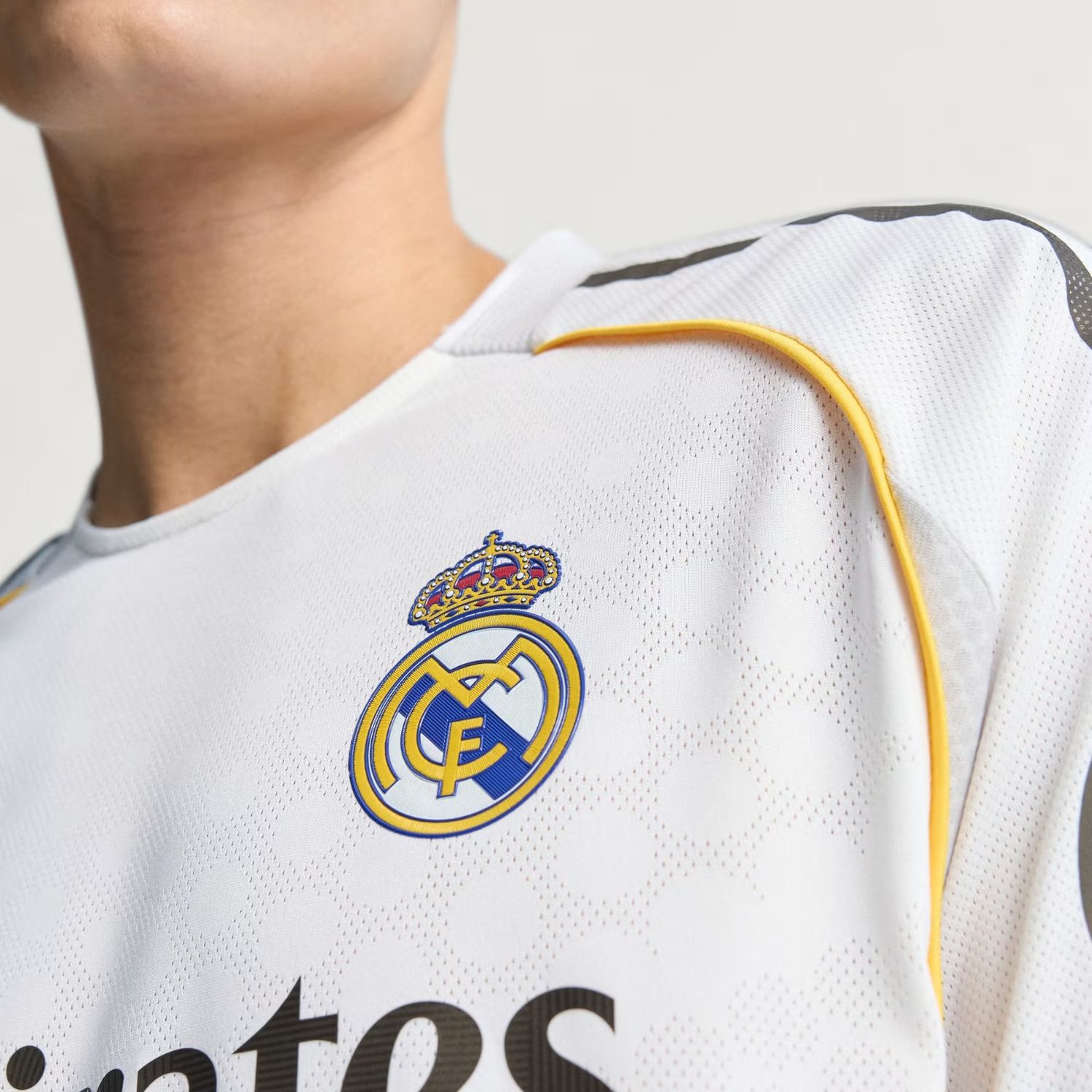 REAL MADRID MAILLOT DOMICILE 2025/2026