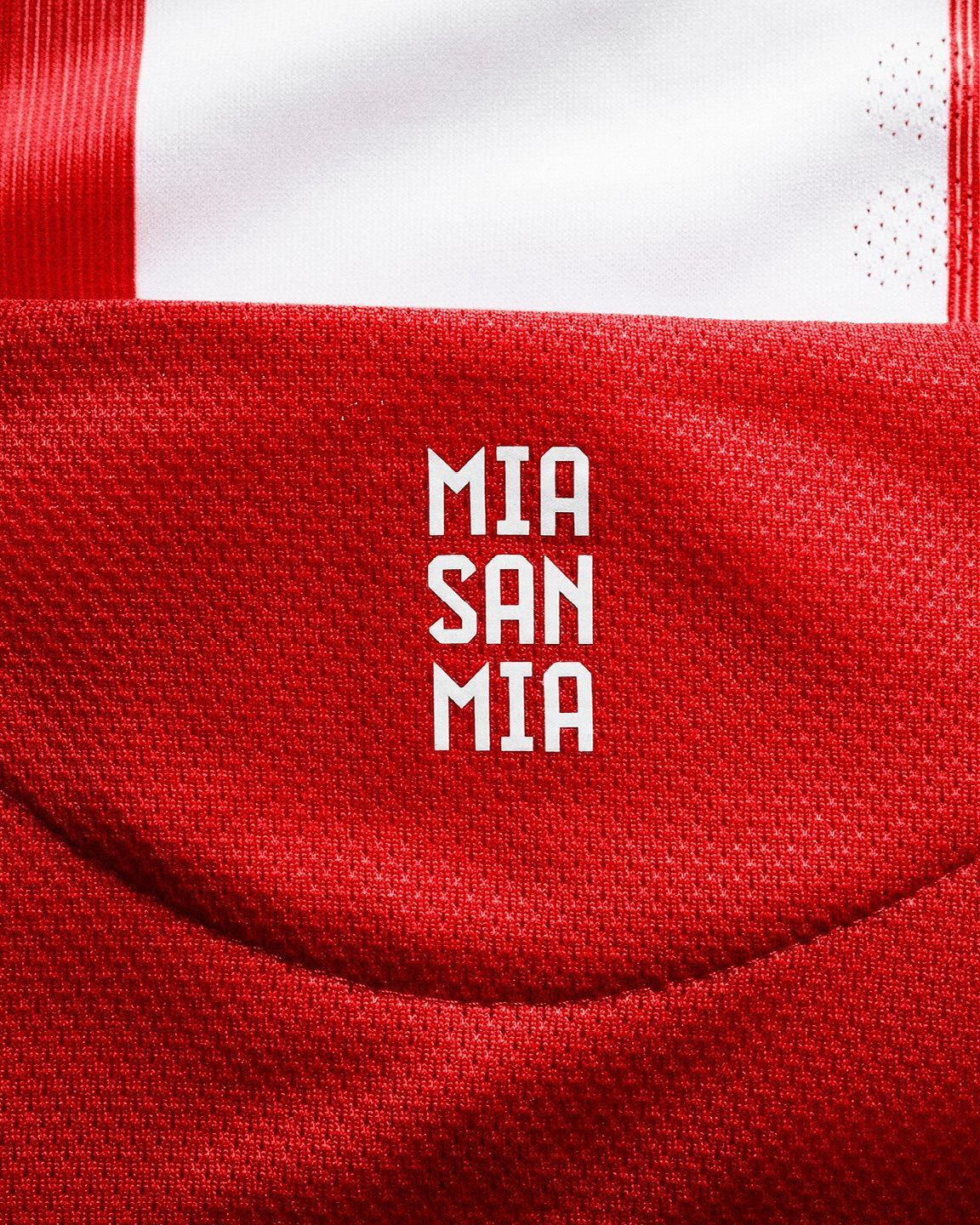 BAYERN MUNICH MAILLOT DOMICILE 2025/2026