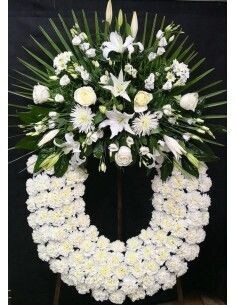 Corona difuntos flores blancas. Comprar flores para difuntos leganes.