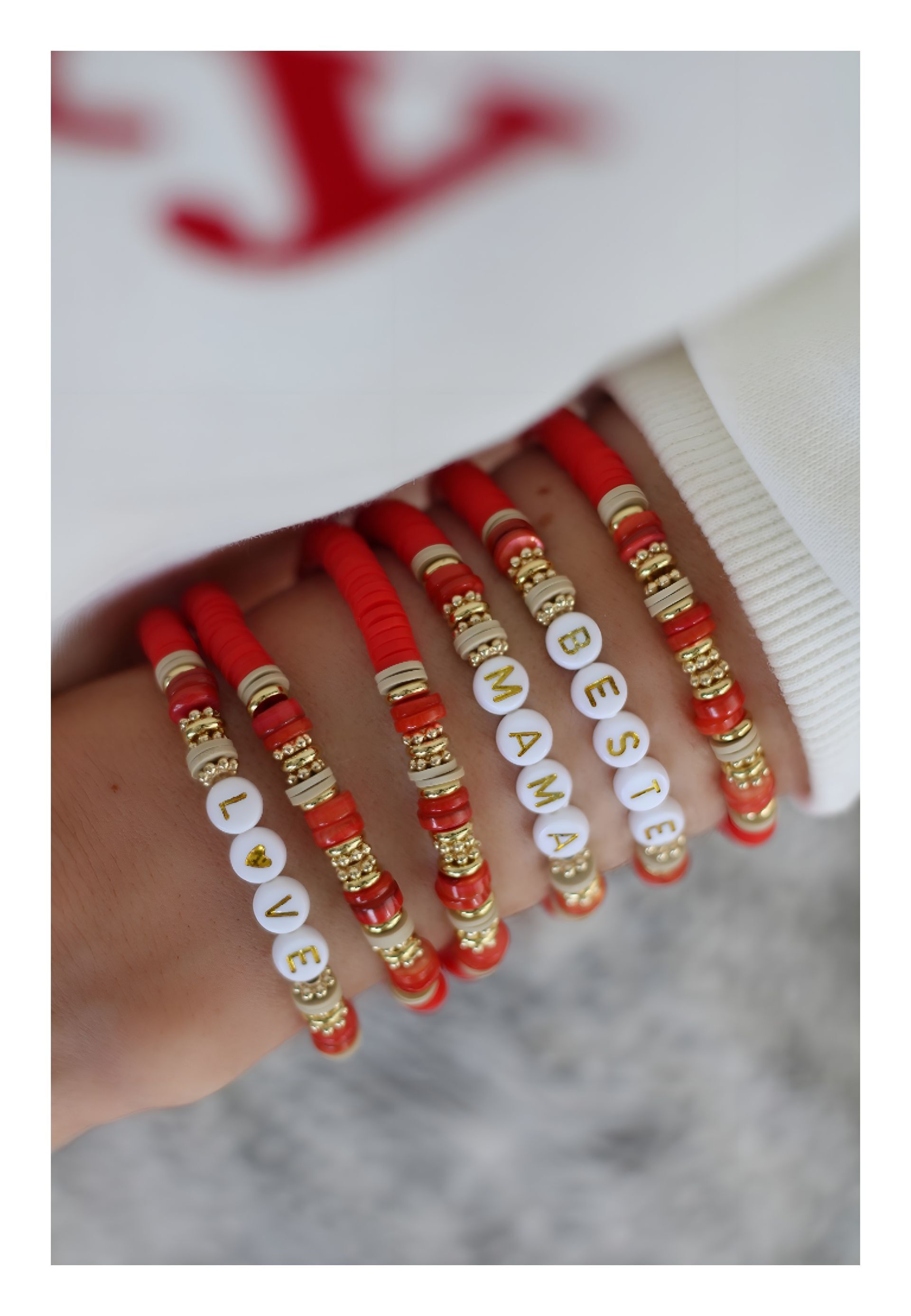 Armband ARI Namensarmband Partnerarmband Initialarmband Rot Gold - Bunter Schmuck