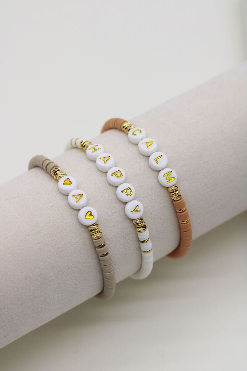 Armband LISI Namensarmband weiß beige braun gold - Bunter Schmuck