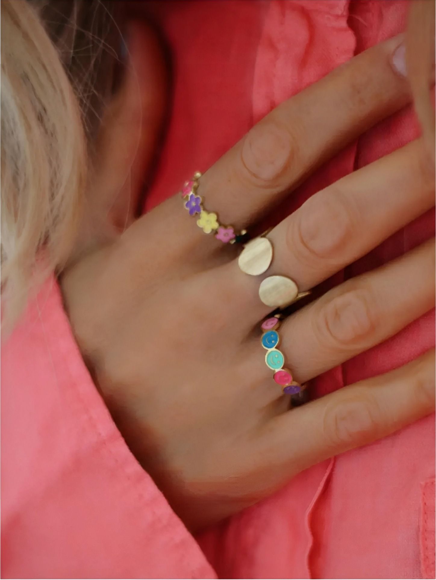 Hübscher Edelstahlring aus verschiedenen bunten Smileys - Bunter Schmuck