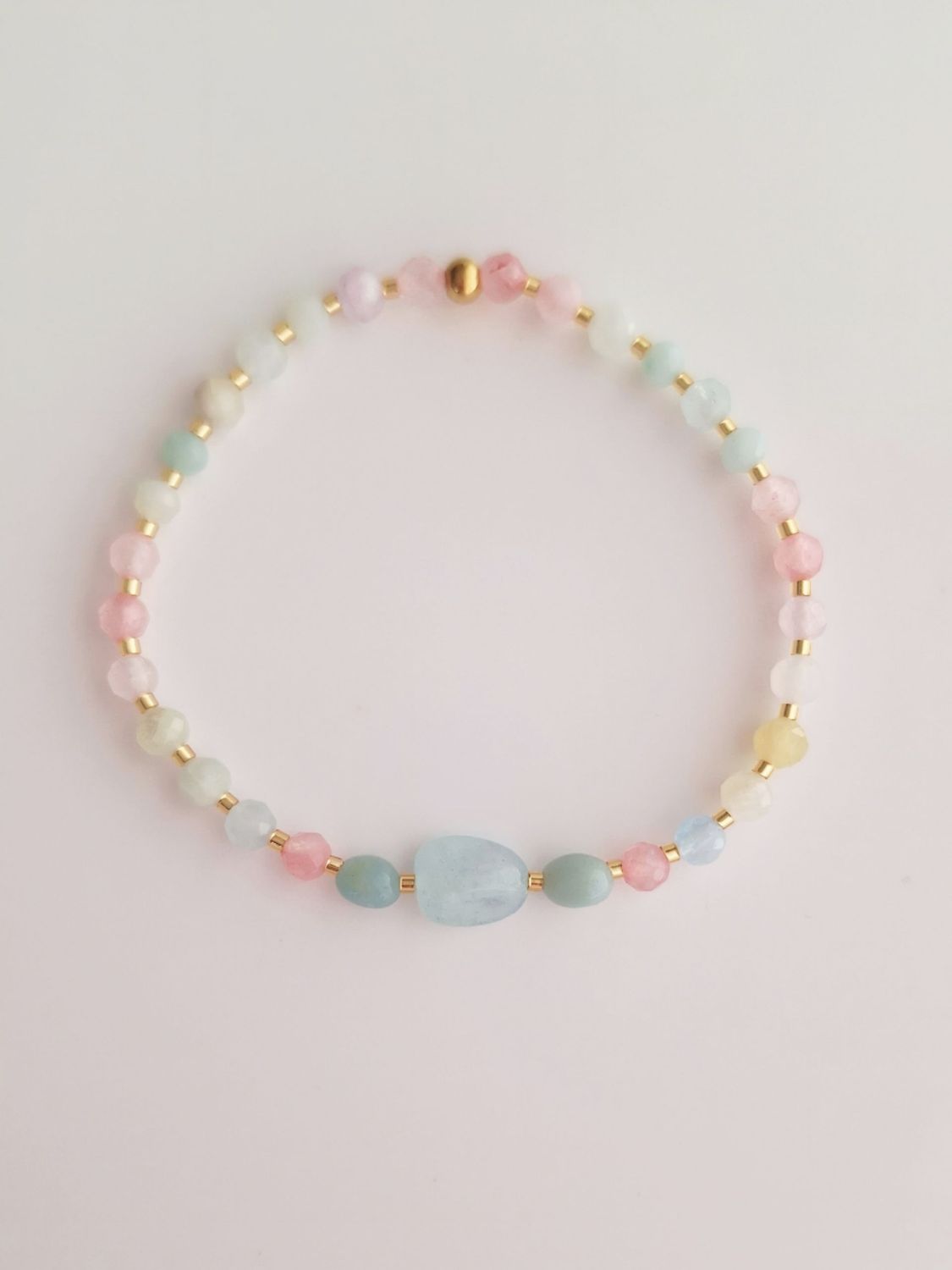 AVIVA Handgemachtes Armband Rosenquarz Morganit Amazonit Aquamarin Gold - Bunter Schmuck