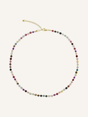 Eine bunte Edelstein-Halskette im Hippie-Boho-Chic. Wasserfest aus goldenem Edelstahl und perfekt zu kombinieren im Layering 