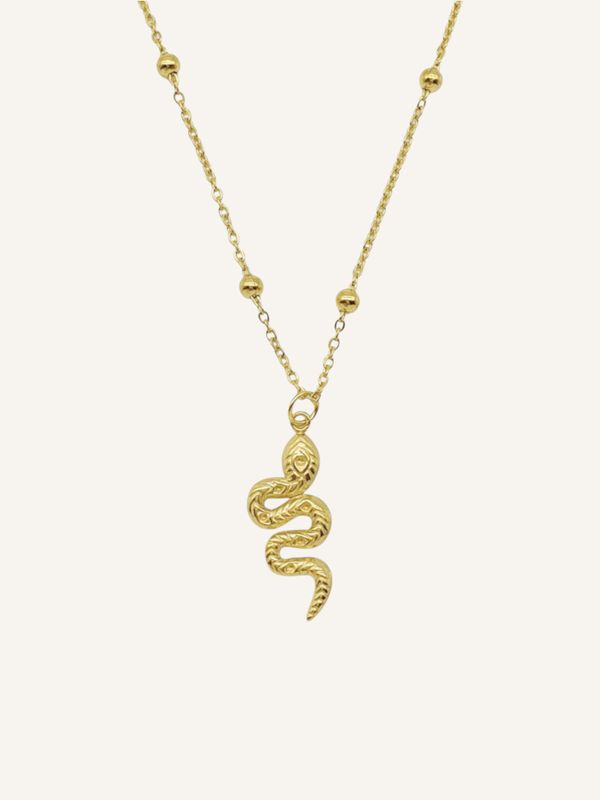 ENI Halskette Schlange Edelstahl Gold - Bunter Schmuck Zarte, goldene Halskette mit Perlen verziert, an der ein Schlangen-Anhänger hängt. Hübscher Boho-Schmuck mit Symbolkraft