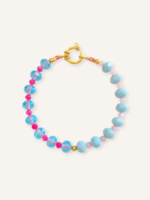 Handgemachtes Perlenarmband in Color-Blocking-Optik mit hellblau, Pink & rosa Glasperlen, kombiniert mit Gold oder Silber