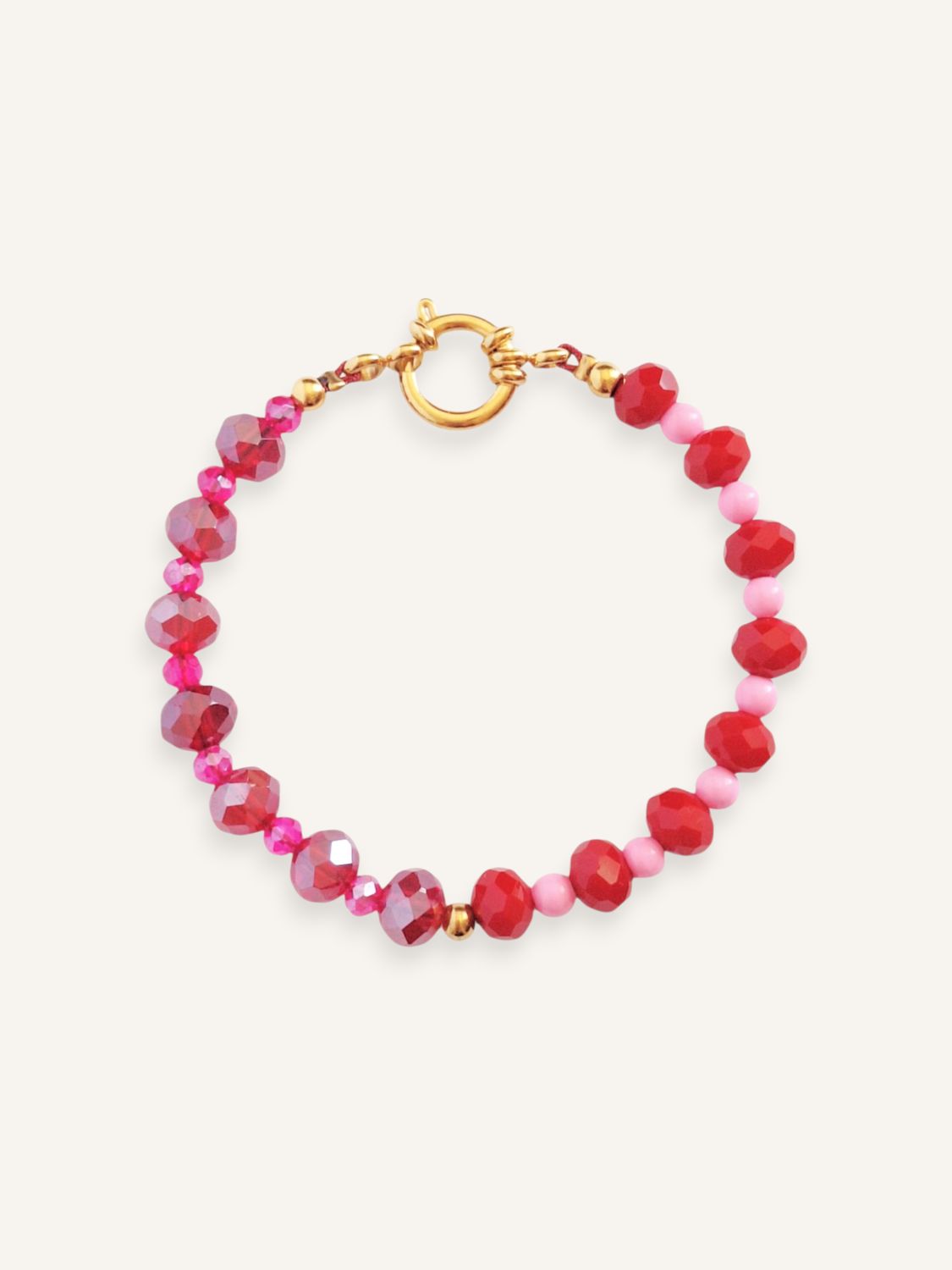 Handgemachtes Armband in Color-Blocking-Look mit pinken & roten facettierten Glasperlen. Perfekt als Weihnachtsgeschenk