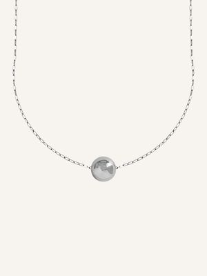 Chunky handgemachte Statement-Kette aus silberner Halskette und dicker Perle. Ausdrucksstarker Schmuck für kreative Seelen