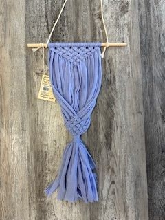 SCM Periwinkle Plant Hanger