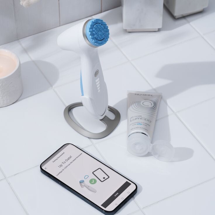 Lumispa iO Includes Free Cleanser