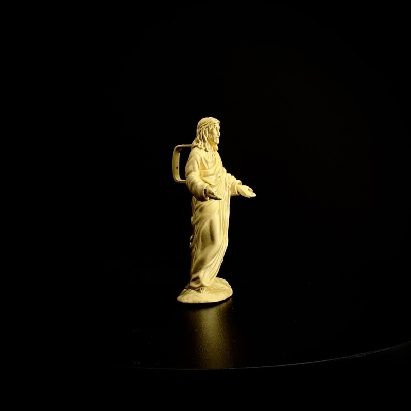 Dije Jesús Sólido 360 en Plata Italiana 925 con Baño de Oro 14k