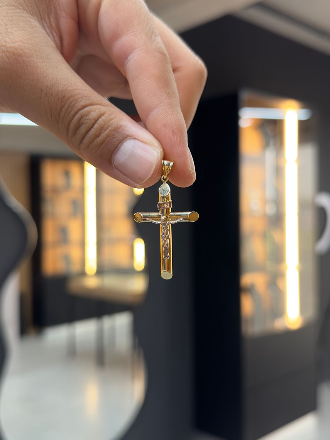 Cruz con cristo Blanco 10k