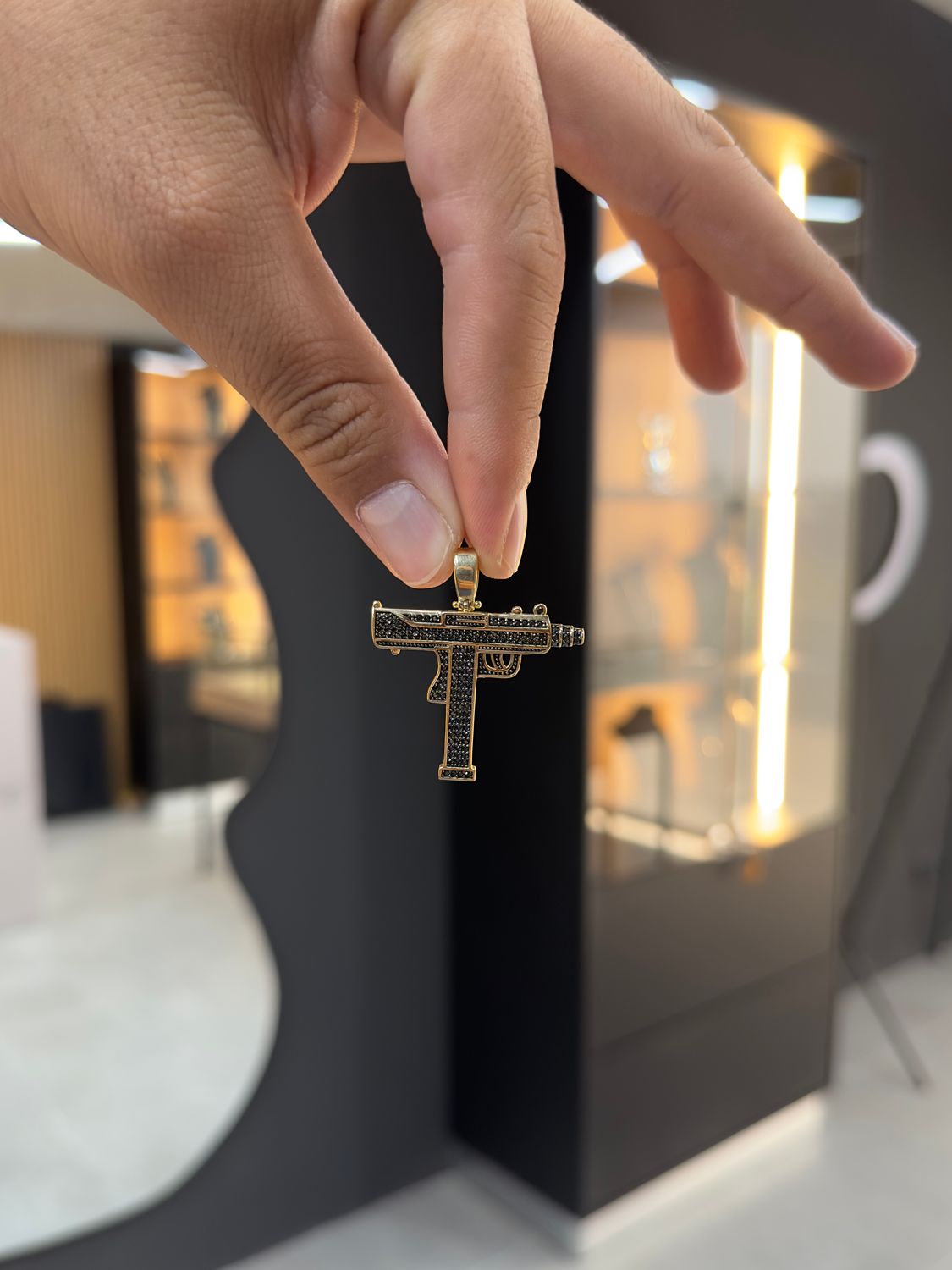 Mini Uzi Oro 10k