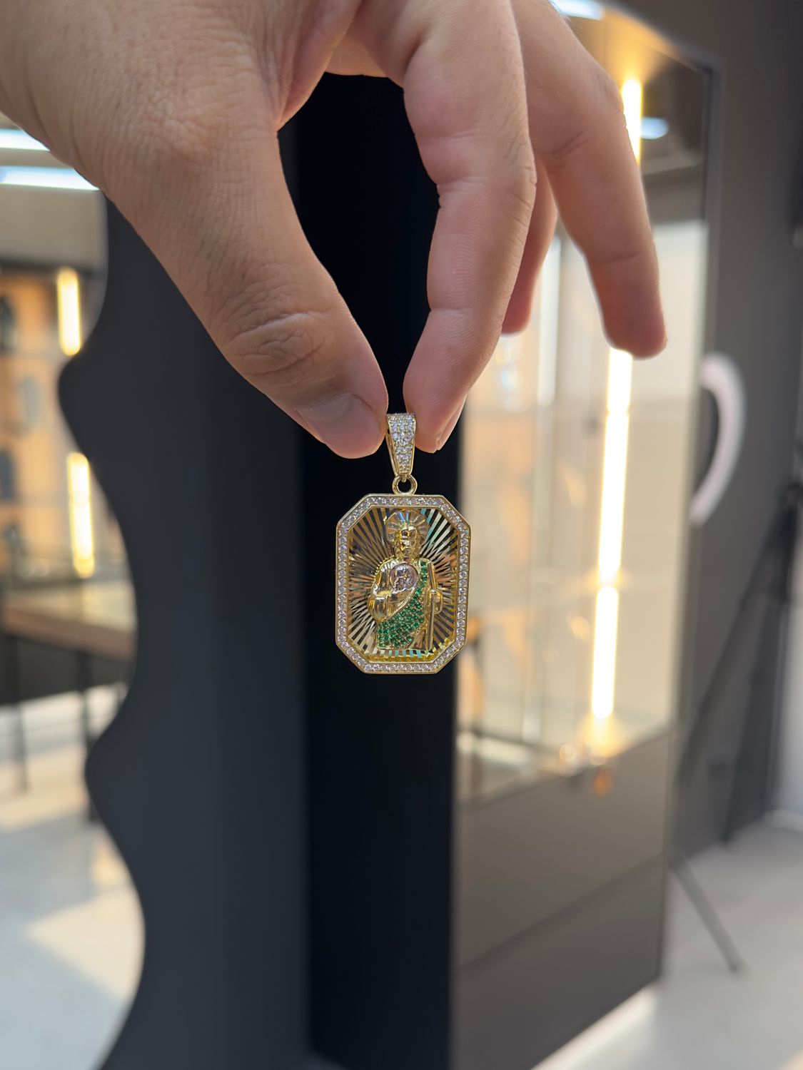 Dije de San Judas Tadeo en Oro Italiano 10k – 5.1cm de Alto