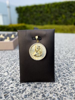 Medalla Virgen del Perpetuo Socorro en Plata 925 con Baño de Oro 14k