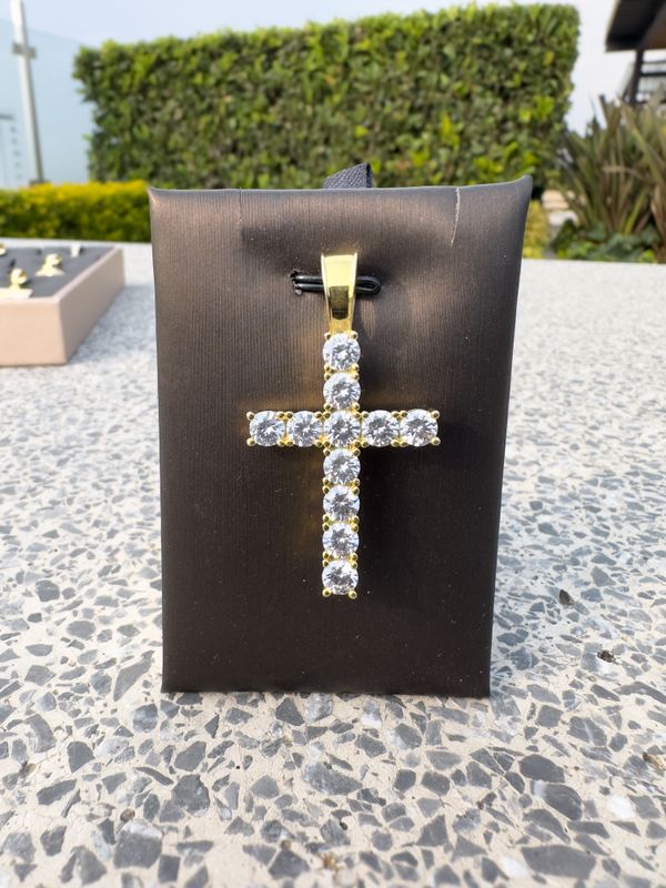 Dije Cruz Tenis en Plata 925 con Baño de Oro 14k