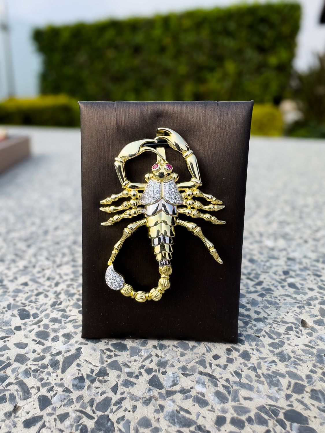 Dije de Alacrán en Plata Italiana 925 con Baño de Oro 14k
