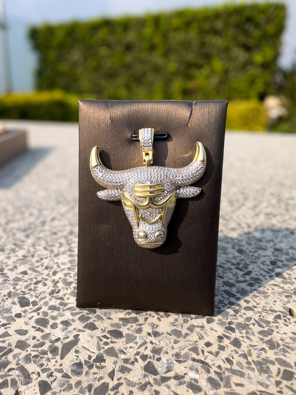 Dije de Toro en Plata Italiana 925 con Baño de Oro 14k